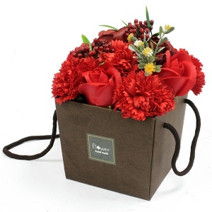 Mydlany bukiet kwiatowy - Czerwone róże i Goździki
